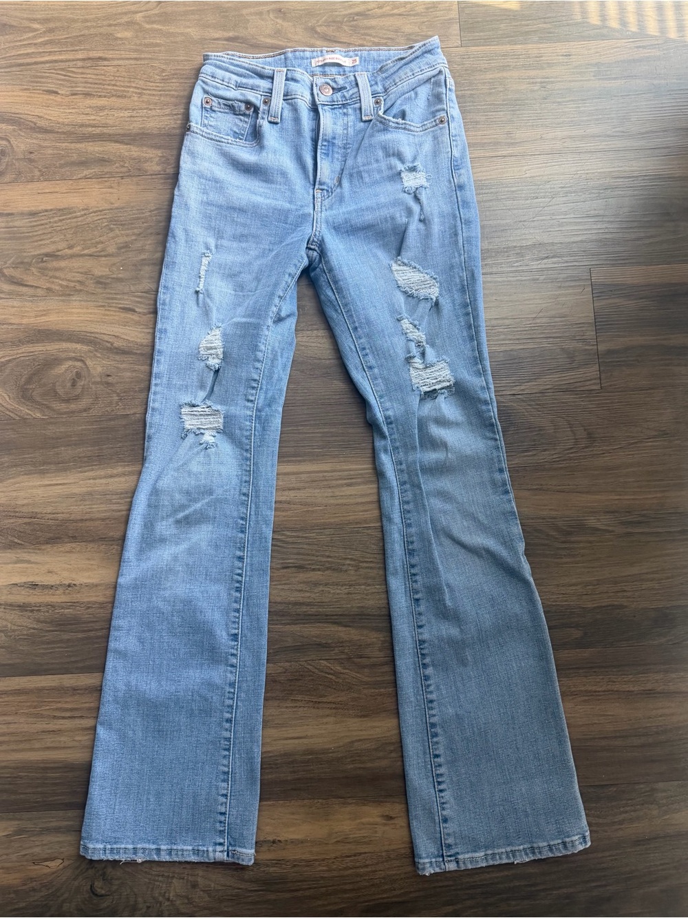 725 High Rise Bootcut Levi’s Jeans Size 25